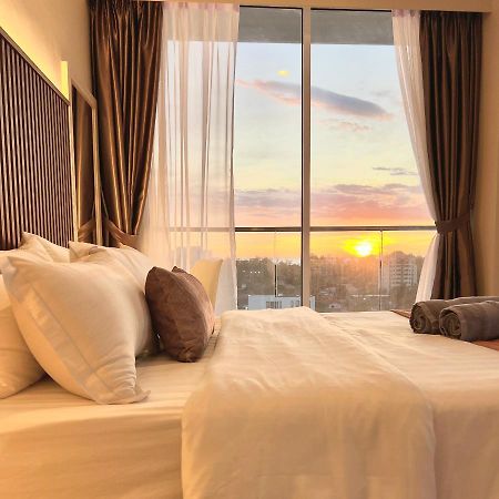 Arusuites Tanjung Aru Kota Kinabalu - Laxzone Suite Buitenkant foto