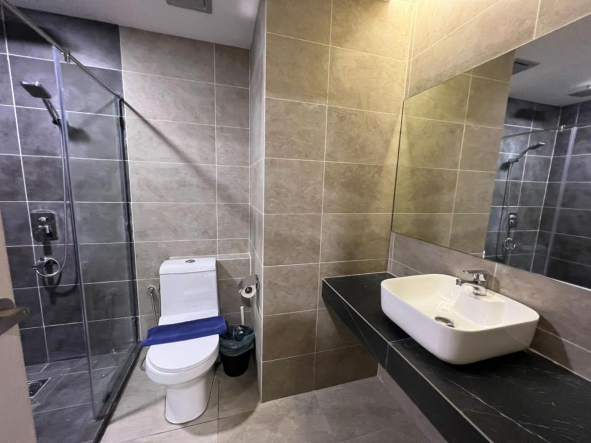 Arusuites Tanjung Aru Kota Kinabalu - Laxzone Suite Buitenkant foto